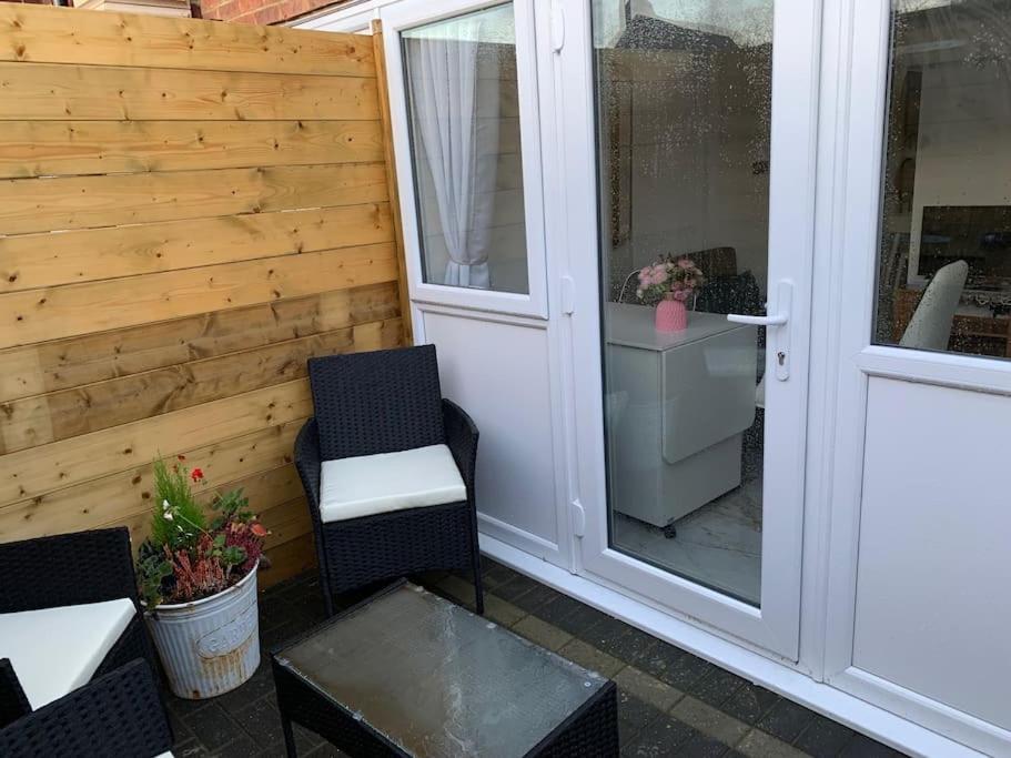 Apartment C, A One Bedroom Flat In South London Carshalton Extérieur photo