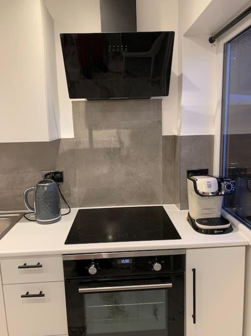 Apartment C, A One Bedroom Flat In South London Carshalton Extérieur photo